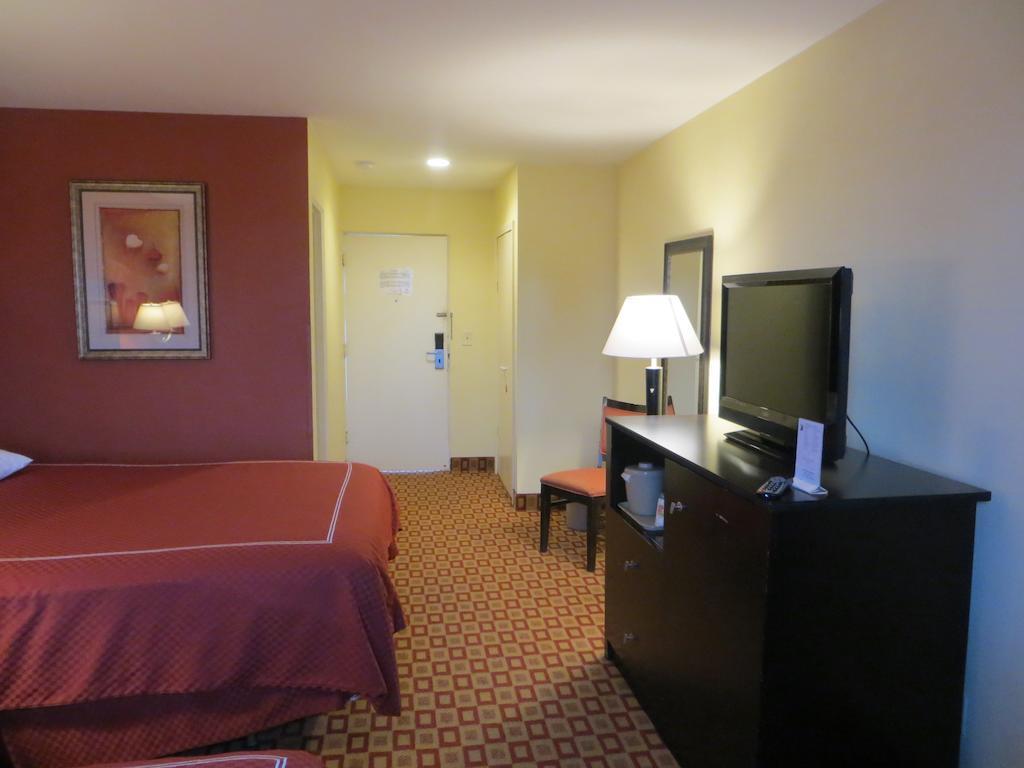 Super 8 By Wyndham Chicago Northlake O'Hare South Habitación foto